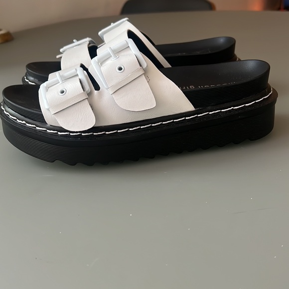 Steve Madden Women's Dizzyy Platform . Never worn - Picture 5 of 10